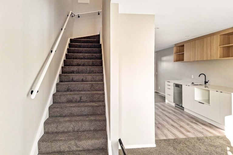 Photo of property in 52 Milne Crescent, Taita, Lower Hutt, 5011