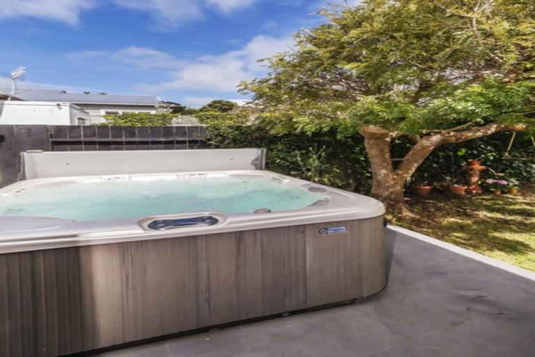 Photo of property in 14 Ventnor Street, Seatoun, Wellington, 6022