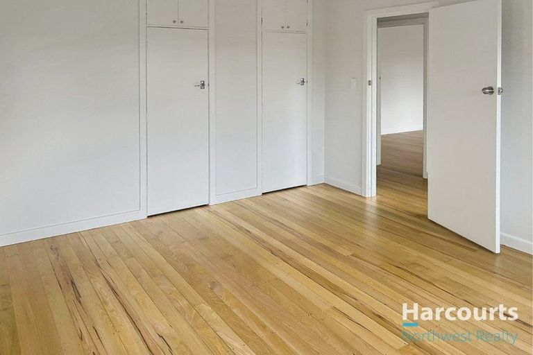 Photo of property in 11 Kamara Road, Glen Eden, Auckland, 0602