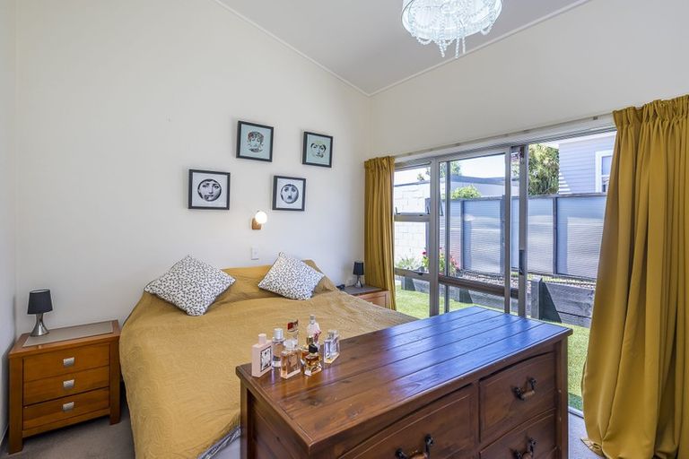 Photo of property in 3 Eatwell Avenue, Paraparaumu Beach, Paraparaumu, 5032