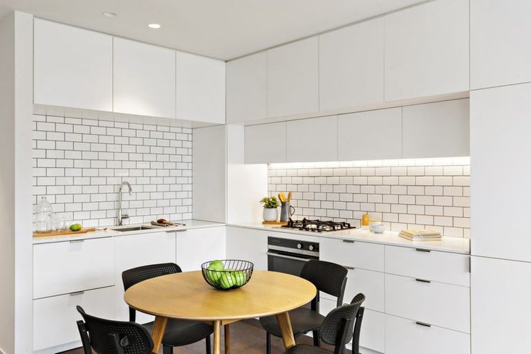 Photo of property in 15 Jean Caldwell Way, Island Bay, Wellington, 6023