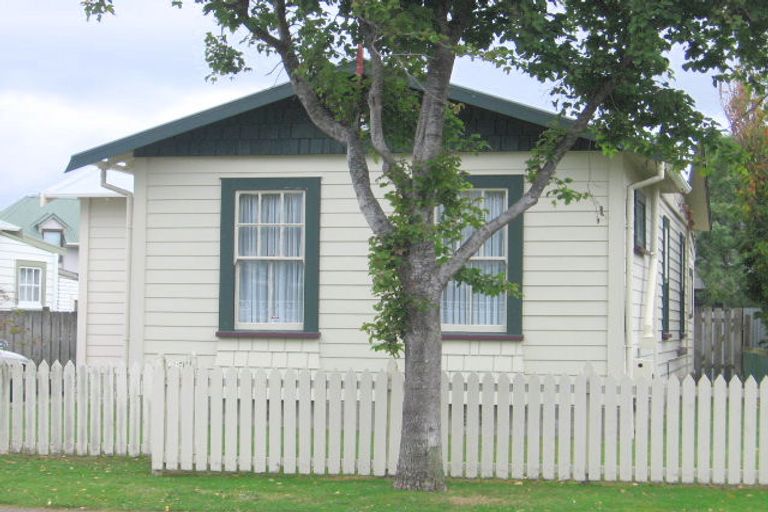 Photo of property in 38 Randwick Crescent, Moera, Lower Hutt, 5010