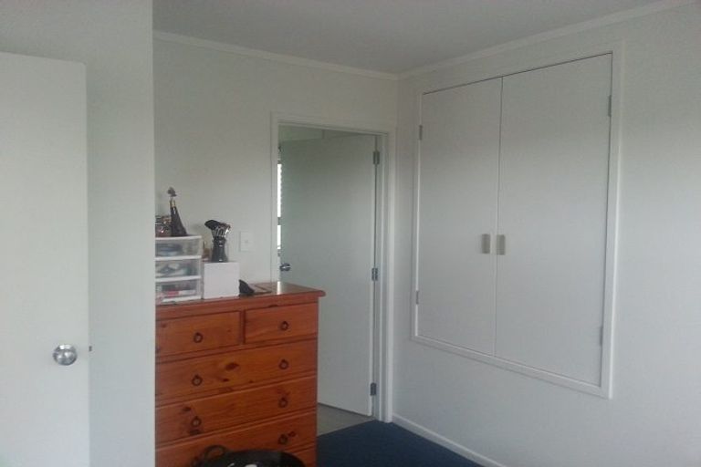 Photo of property in 76 Manuka Road, Glenfield, Auckland, 0629