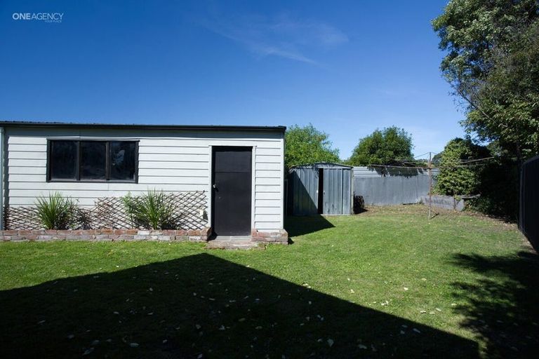 Photo of property in 27 Pateke Place, Bromley, Christchurch, 8062