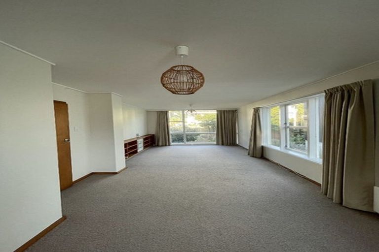 Photo of property in Embassy Court, 72 Brougham Street, Mount Victoria, Wellington, 6011