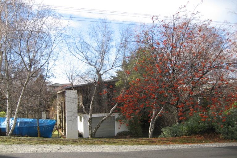 Photo of property in 35 Manuka Crescent, Wanaka, 9305