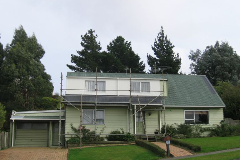 Photo of property in 95 Logie Street, Stokes Valley, Lower Hutt, 5019