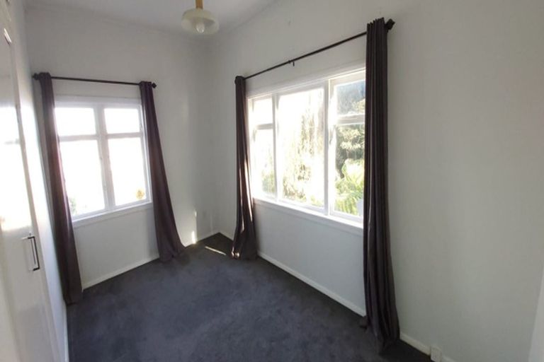 Photo of property in 27 Sar Street, Wadestown, Wellington, 6012