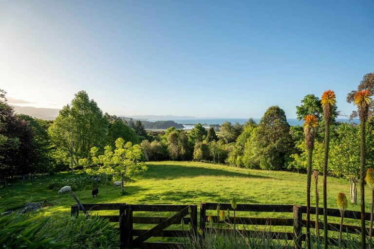 Photo of property in 100 Rocklands Road, Clifton, Takaka, 7183