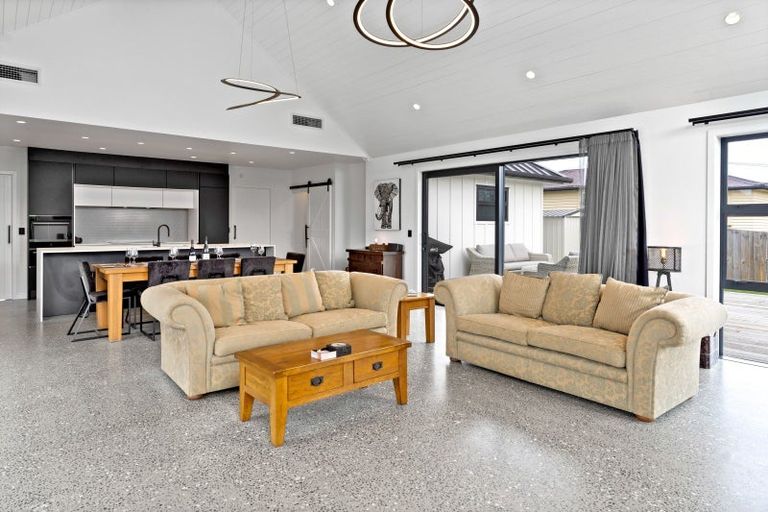 Photo of property in 30 Princess Street, Martinborough, 5711