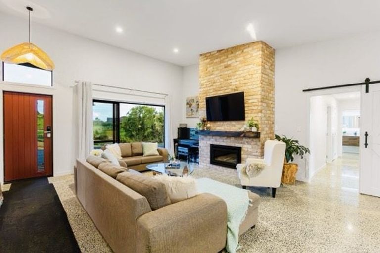 Photo of property in 312 Pukapuka Road, Pohuehue, Warkworth, 0983