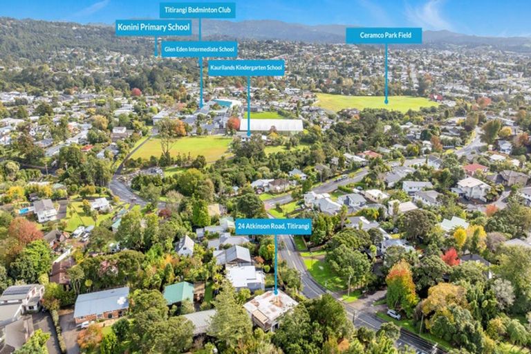 Photo of property in 24 Atkinson Road, Titirangi, Auckland, 0604