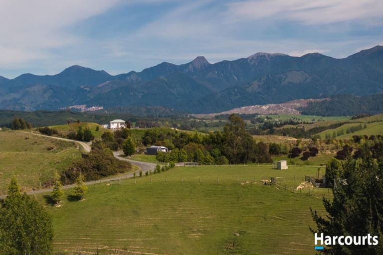 Photo of property in 30 Tirohanga Moana Way, Tasman, 7175