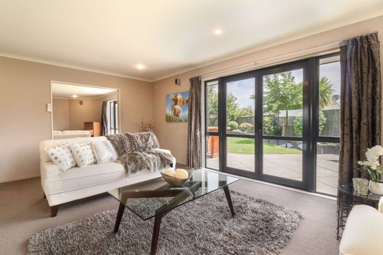 Photo of property in 8 Antonia Place, Aidanfield, Christchurch, 8025