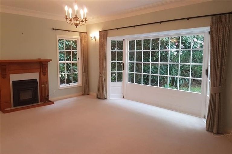 Photo of property in 242 Redoubt Road, Totara Park, Auckland, 2019