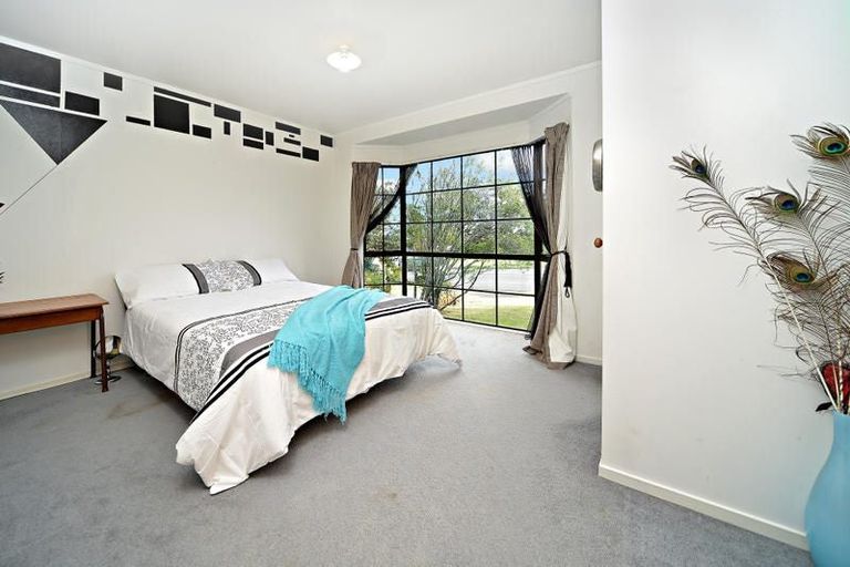 Photo of property in 170b Aviemore Drive, Highland Park, Auckland, 2010