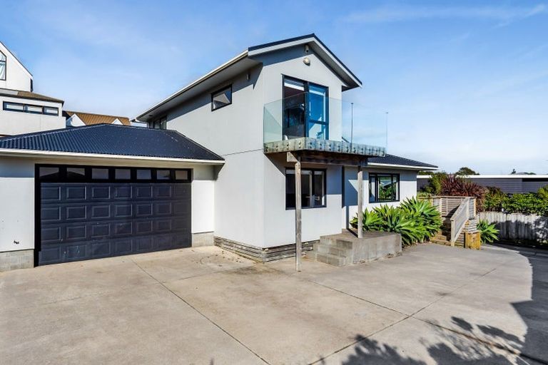 Photo of property in 76 Oranga Street, Westown, New Plymouth, 4310