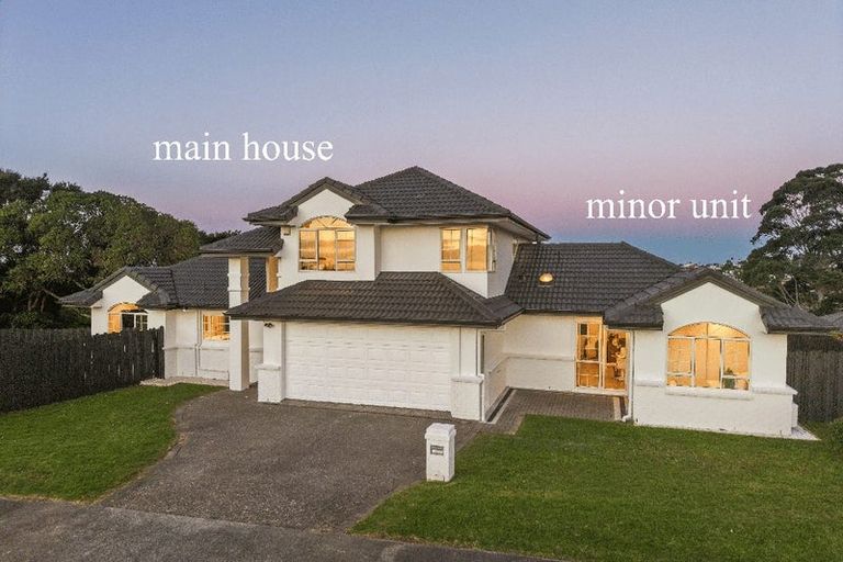 Photo of property in 18 Lorikeet Place, Unsworth Heights, Auckland, 0632