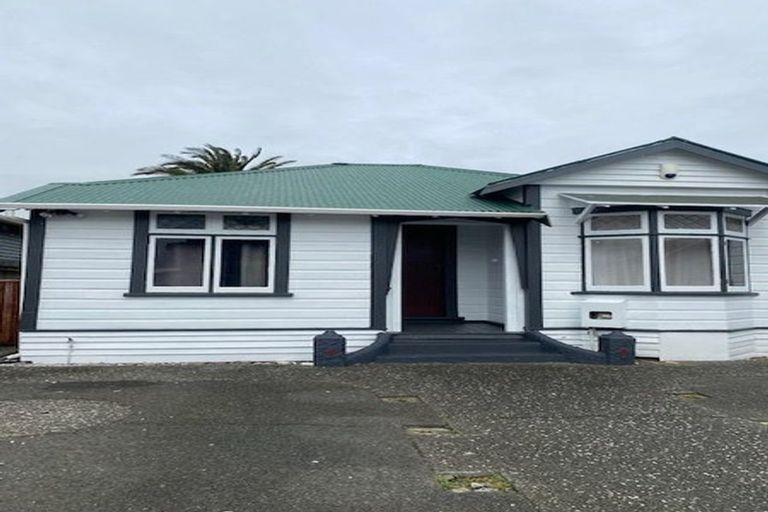Photo of property in 16 Bolton Street, Petone, Lower Hutt, 5012