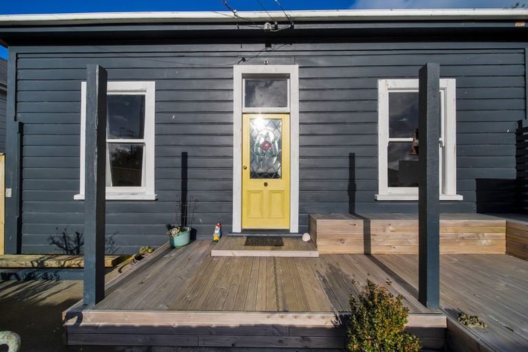 Photo of property in 78 Union Street, Hawera, 4610