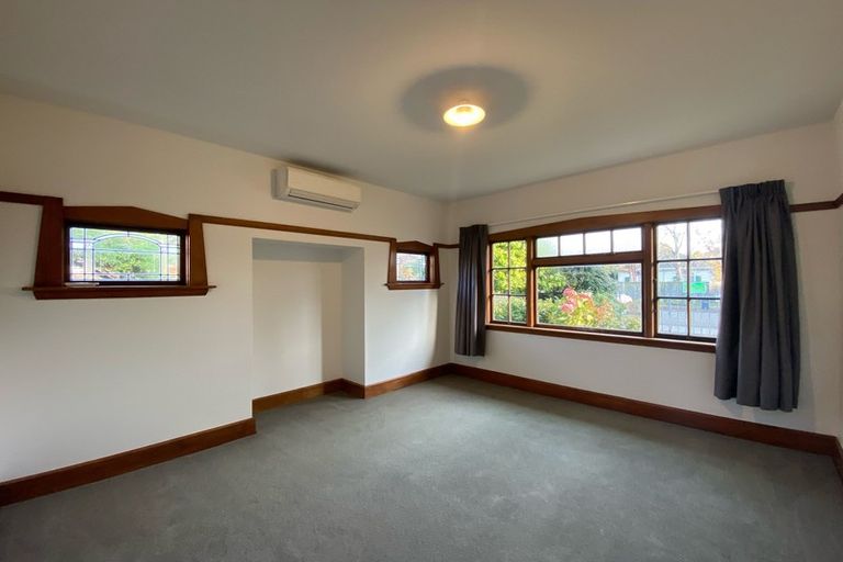 Photo of property in 102 Hawford Road, Opawa, Christchurch, 8023