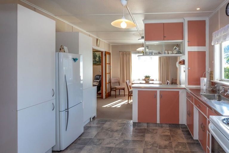 Photo of property in 602 Queen Sh25 Street, Thames, 3500