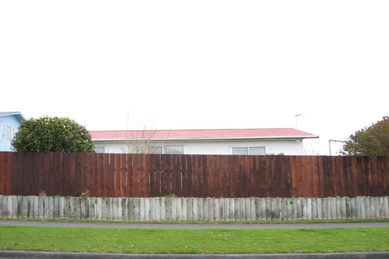 Photo of property in 112b Wairau Road, Oakura, 4314