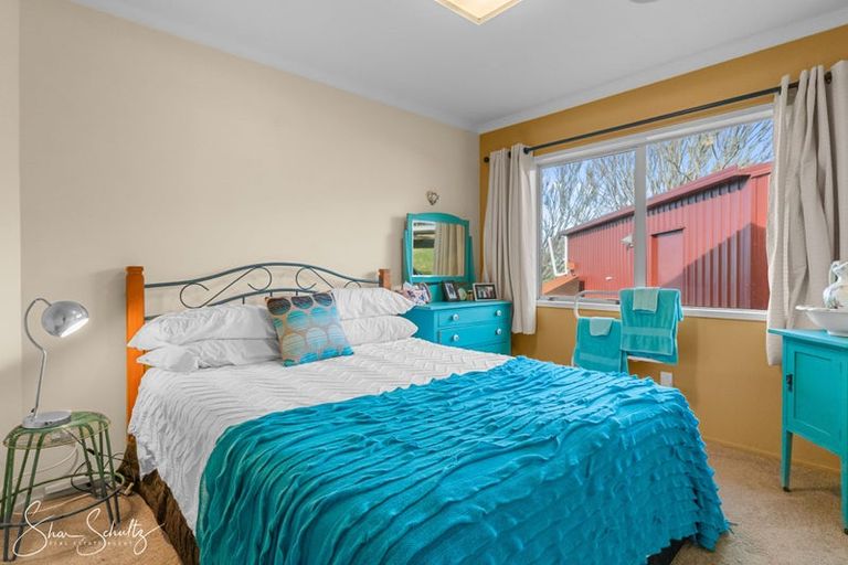 Photo of property in 16 Nikau Lane, Maungaturoto, 0520