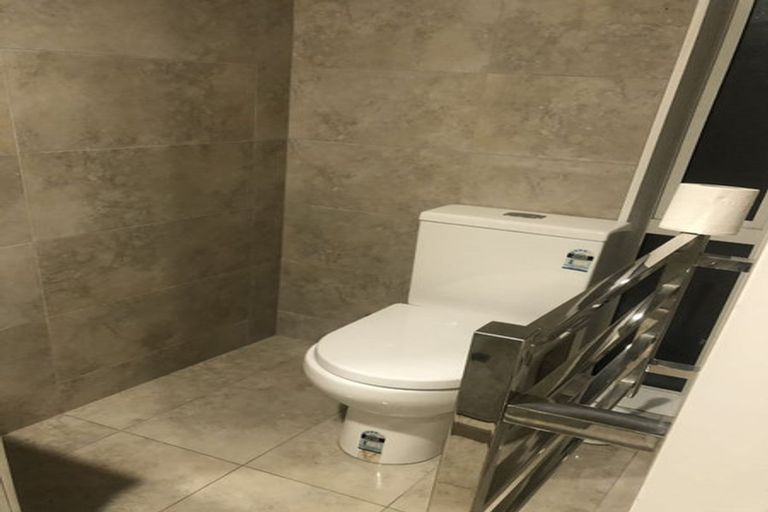 Photo of property in 19 Caldera Drive, Long Bay, Auckland, 0630