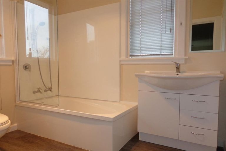 Photo of property in 99 Edgeware Road, St Albans, Christchurch, 8014