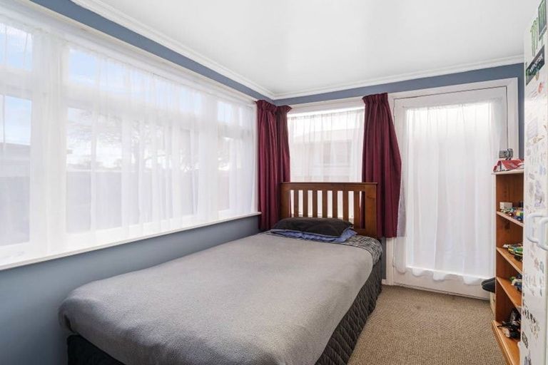 Photo of property in 13 Matai Street, Levin, 5510