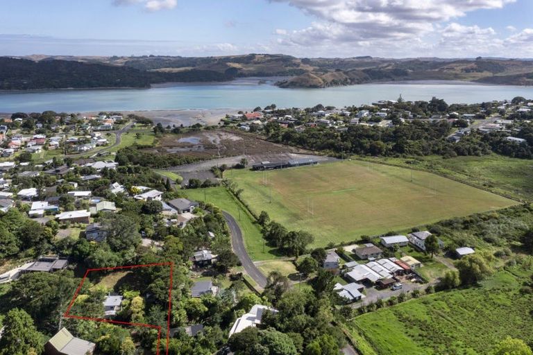 Photo of property in 28 Cross Street, Raglan, 3225