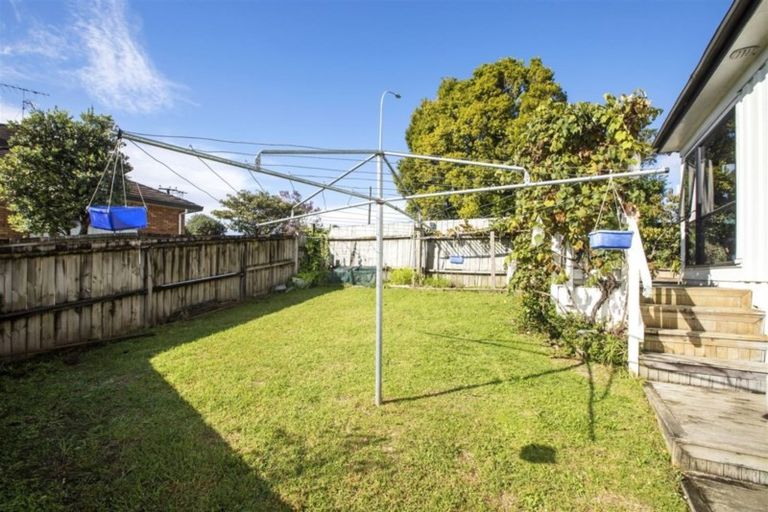 Photo of property in 183 Carlisle Road, Northcross, Auckland, 0632