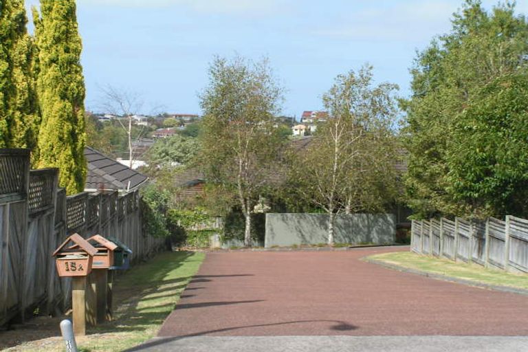 Photo of property in 3/15 La Roche Place, Northcote, Auckland, 0627