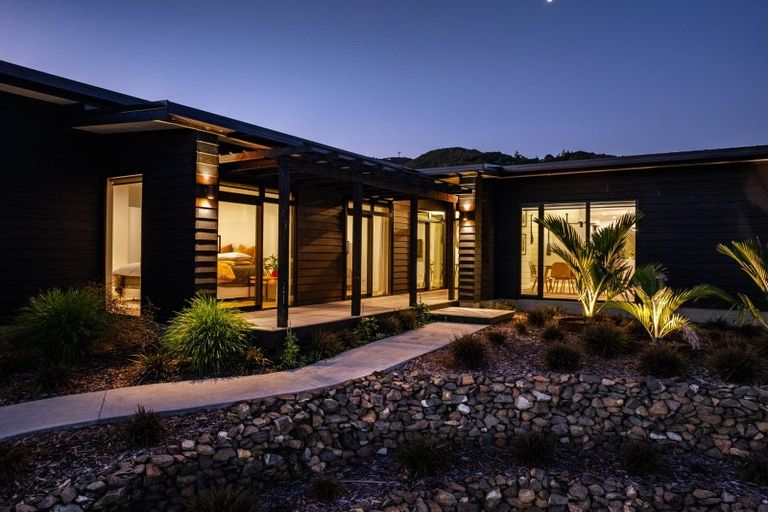 Photo of property in 84 Robert Hastie Drive, Mangawhai, 0573