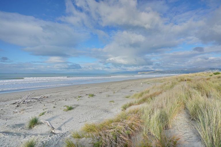 Photo of property in 2/288 Pine Avenue, South New Brighton, Christchurch, 8062