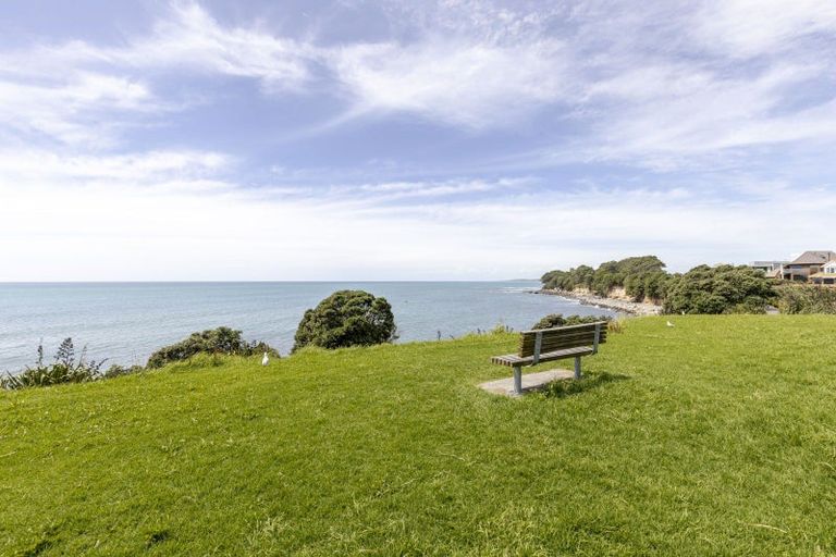 Photo of property in 22a Belt Road, Moturoa, New Plymouth, 4310