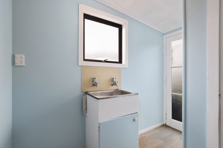 Photo of property in 15 Point Street, Raglan, 3225