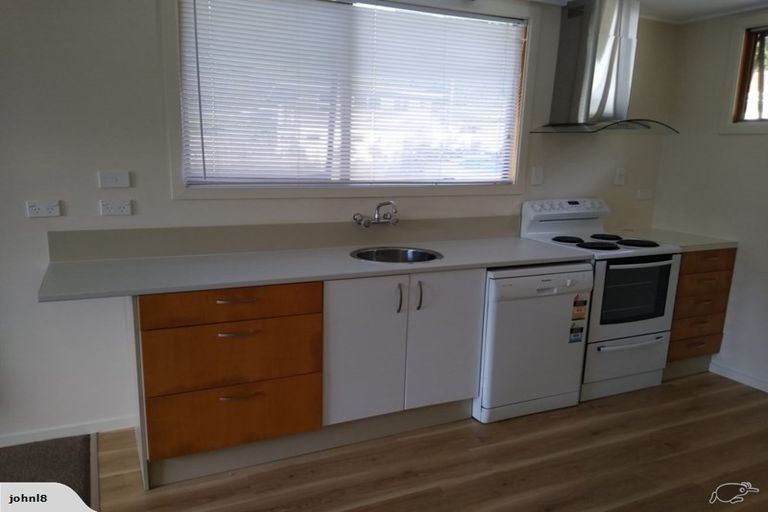 Photo of property in 6 Oxford Road, Lake Rotoma, Rotorua, 3074