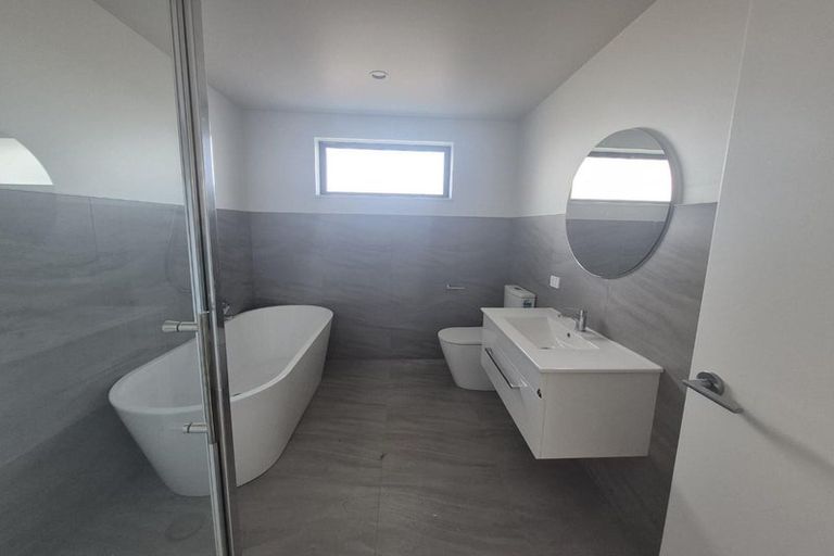 Photo of property in 32 Pateman Street, Woodend, 7610