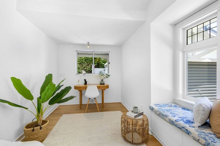 Photo of property in 166 Fendalton Road, Fendalton, Christchurch, 8052