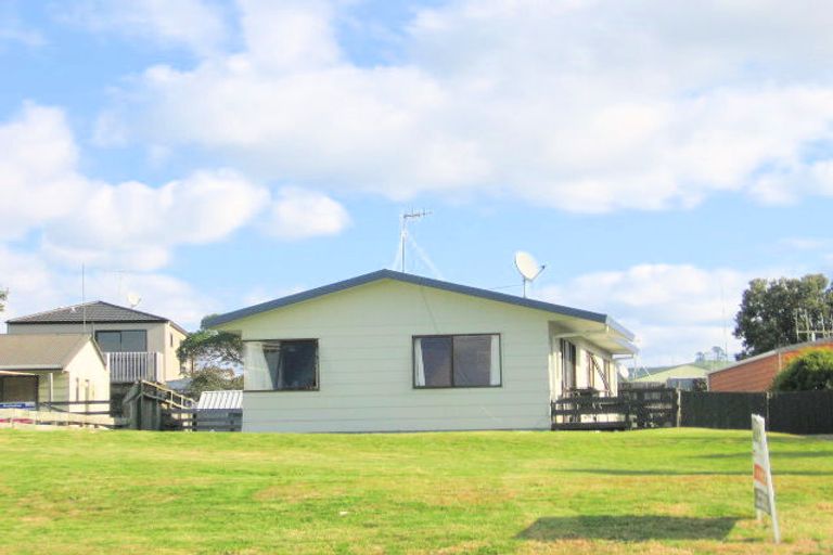 Photo of property in 764 Papamoa Beach Road, Papamoa Beach, Papamoa, 3118