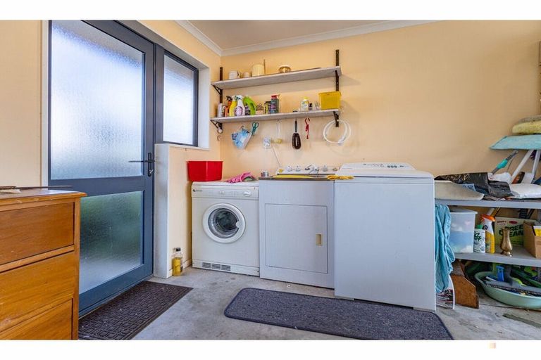 Photo of property in 180 North Street, West End, Timaru, 7910
