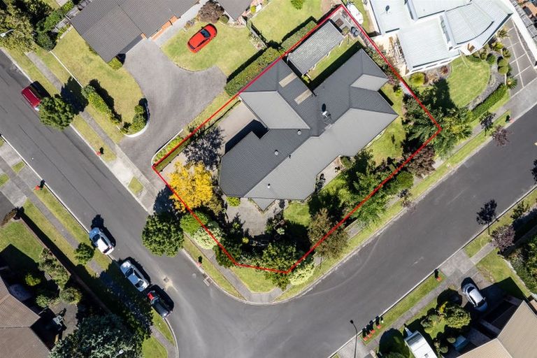 Photo of property in 25 Dallinger Street, St Andrews, Hamilton, 3200