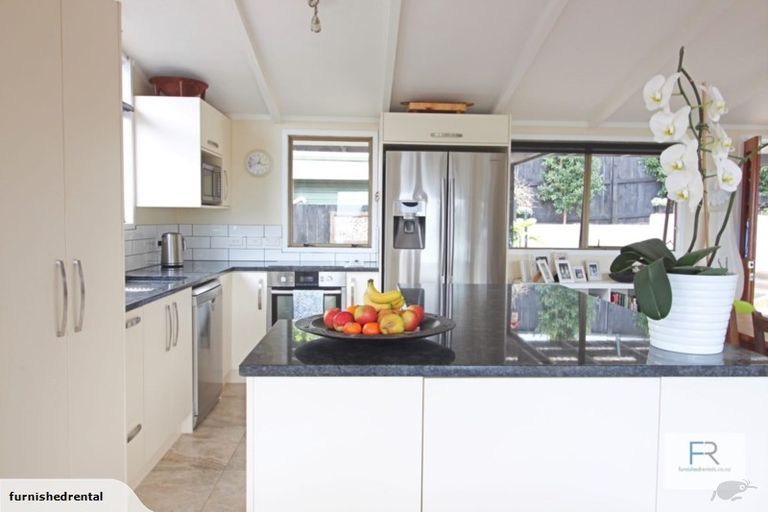 Photo of property in 136 Rangatira Road, Beach Haven, Auckland, 0626