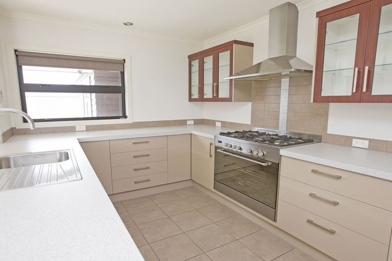 Photo of property in 48 Duff Crescent, Highbury, Palmerston North, 4412