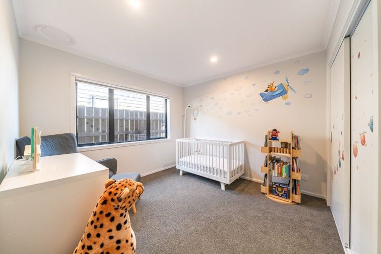 Photo of property in 12 Kaiaho Close, Aotea, Porirua, 5024