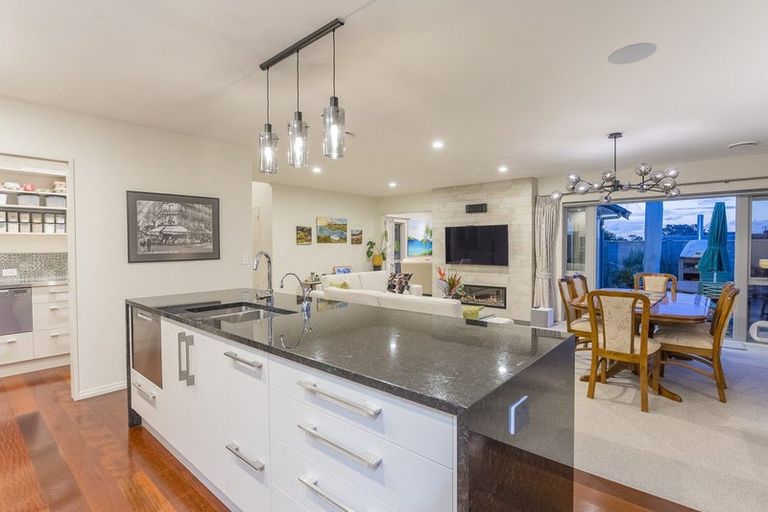 Photo of property in 13 Morepork Drive, Waikanae, 5036