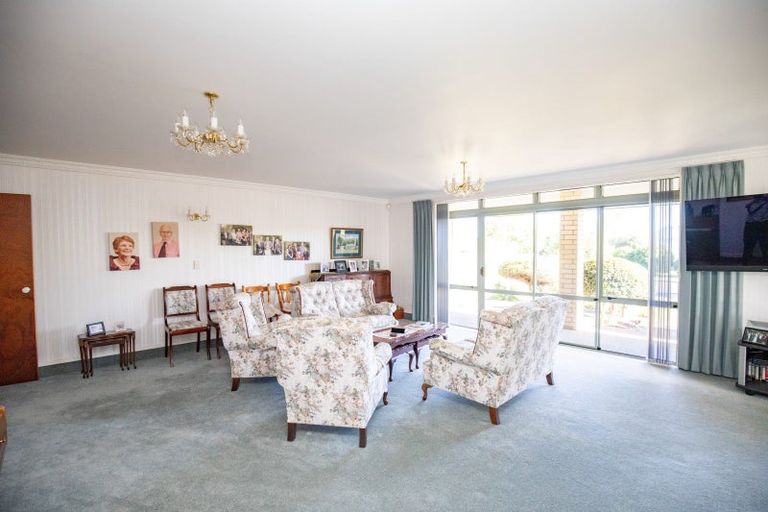 Photo of property in 15 Walton Place, Ngatea, 3503