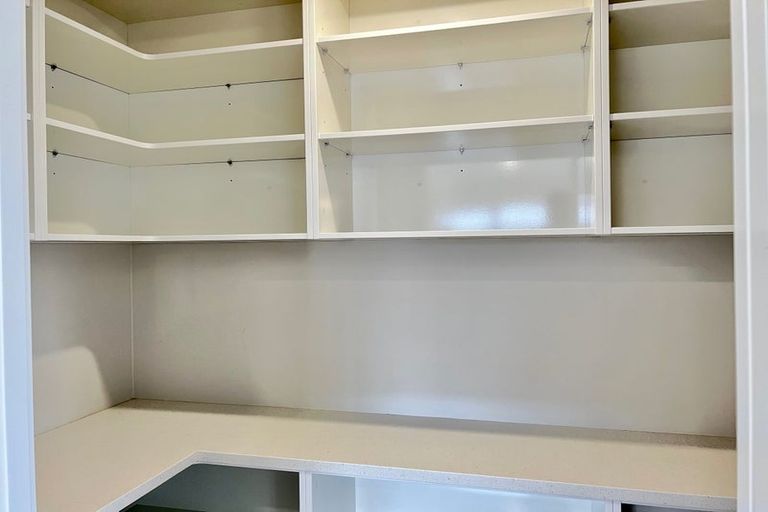 Photo of property in 8 Faber Place, Rototuna North, Hamilton, 3210